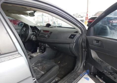 2009 Mitsubishi Lancer De z USA, uszkodzony, nr VIN JA3AU16U59U038658